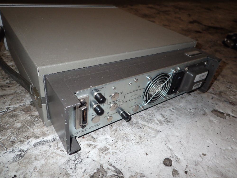 Hewlett Packard Signal Generator