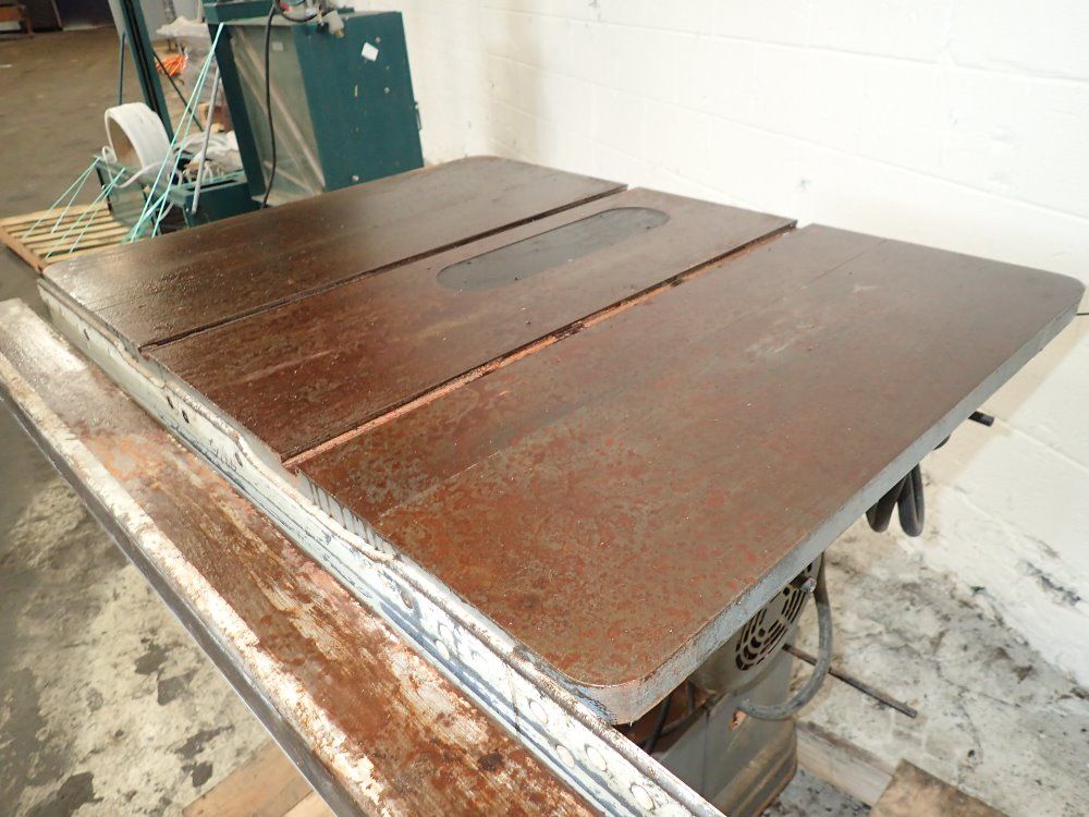 Delta/rockwell Table Saw
