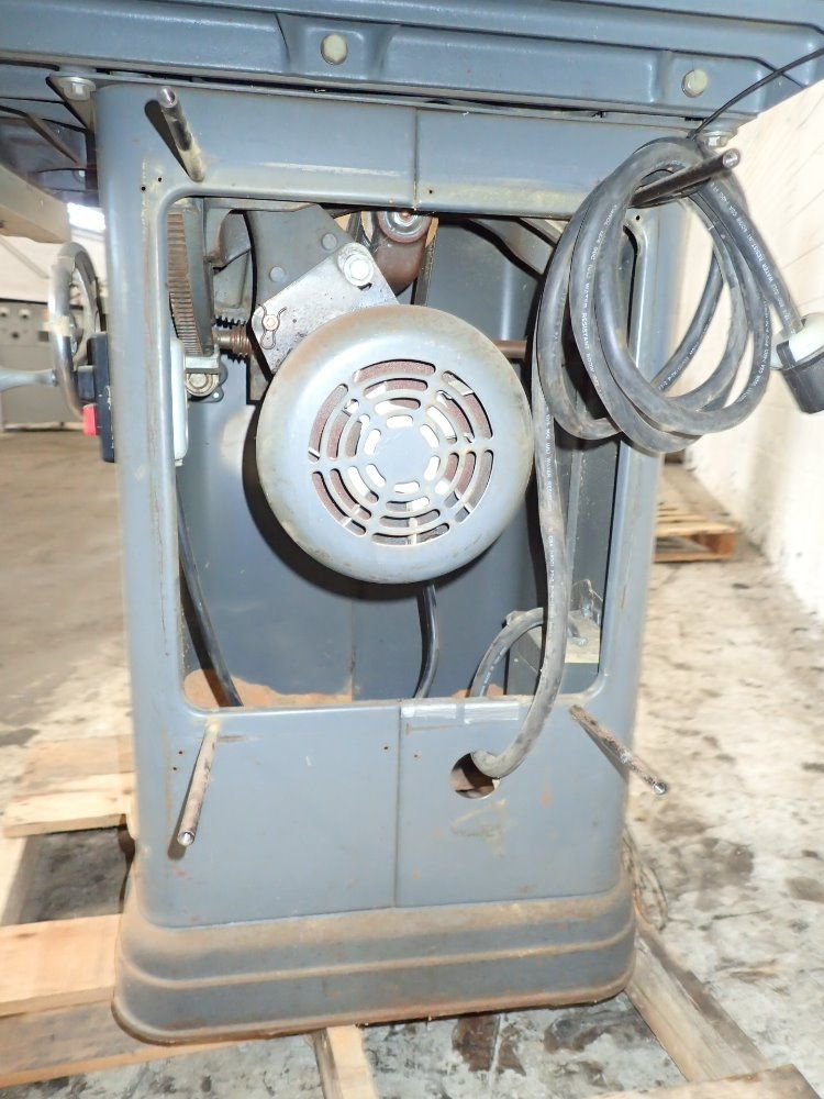 Delta/rockwell Table Saw