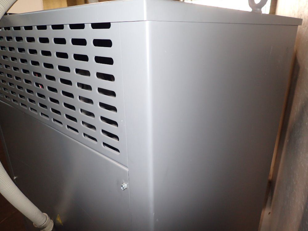 Warner Power Power Supply