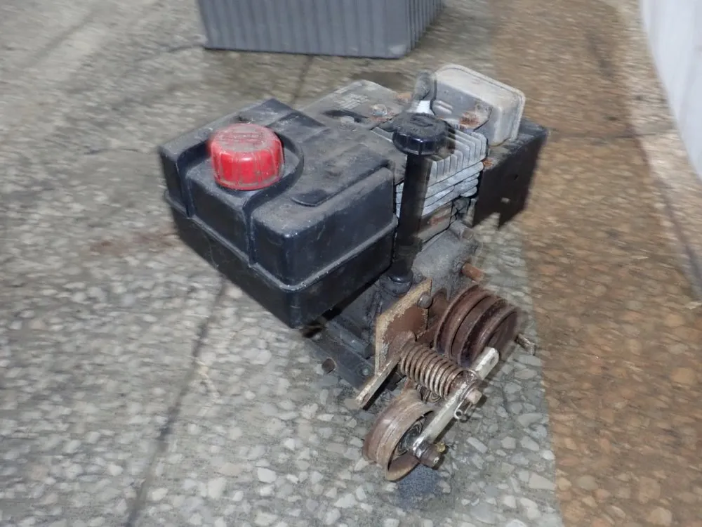 Tecumesh Gas Powered Engine