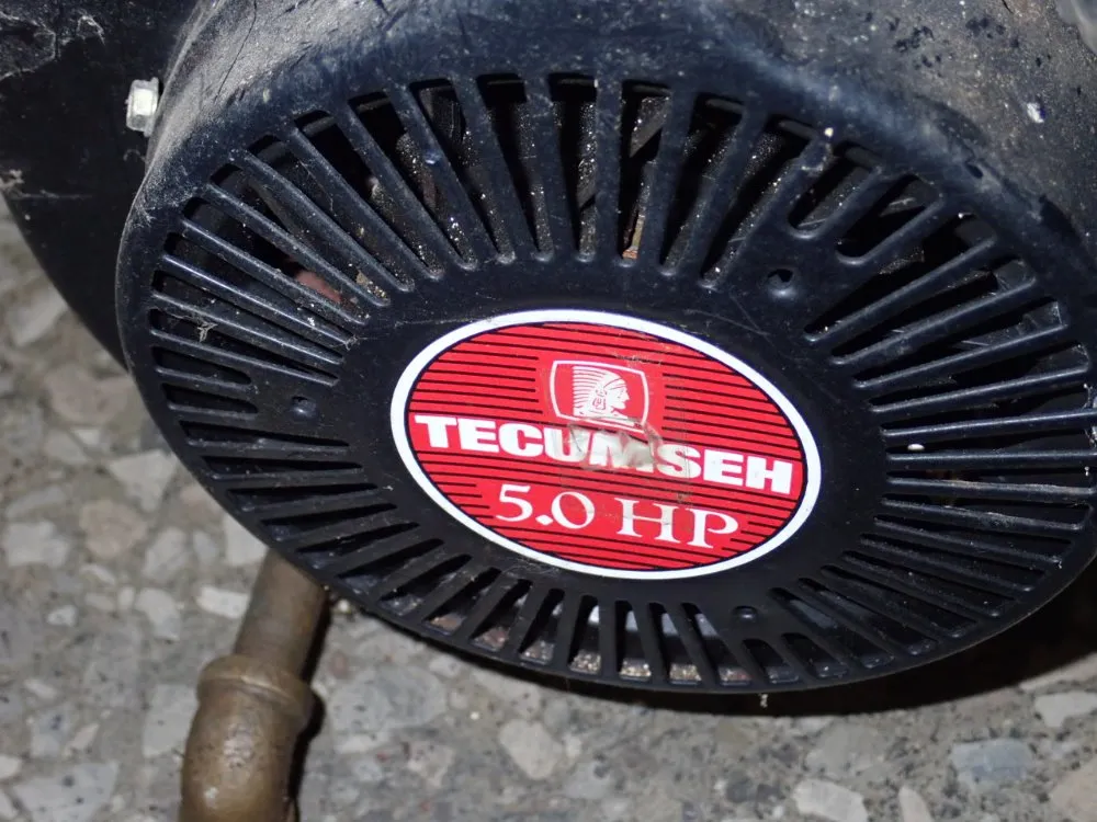 Tecumesh Gas Powered Engine