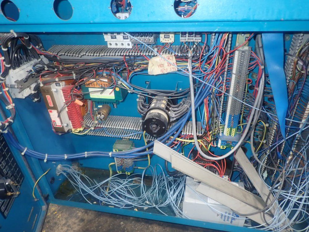 Boy Injection Molder