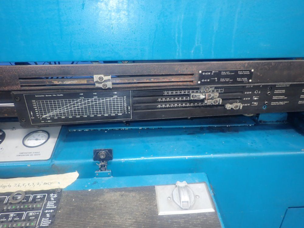 Boy Injection Molder