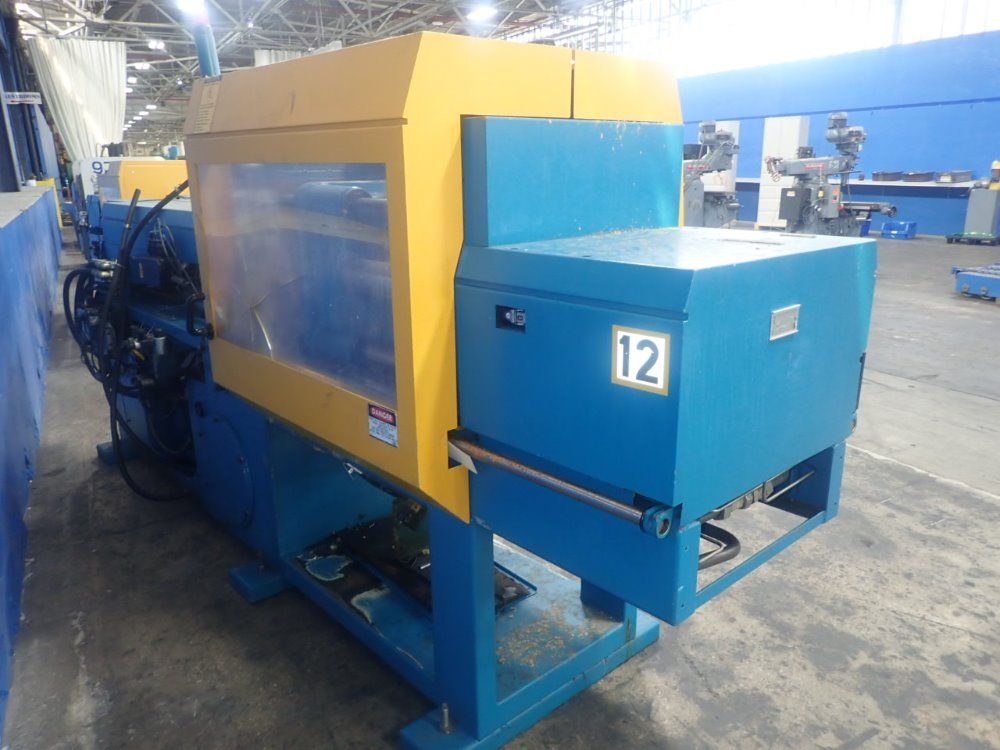 Boy Injection Molder