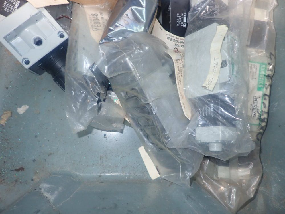 Numatics / Festo Pneumatic Valve Blocks / Filter