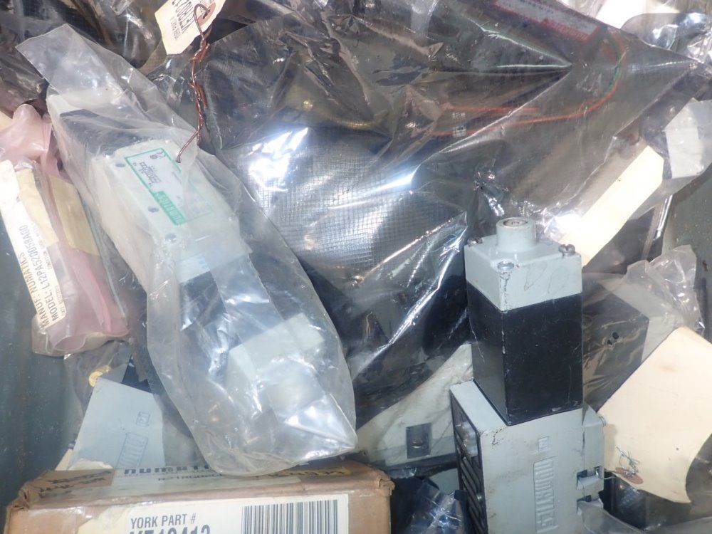 Numatics / Festo Pneumatic Valve Blocks / Filter