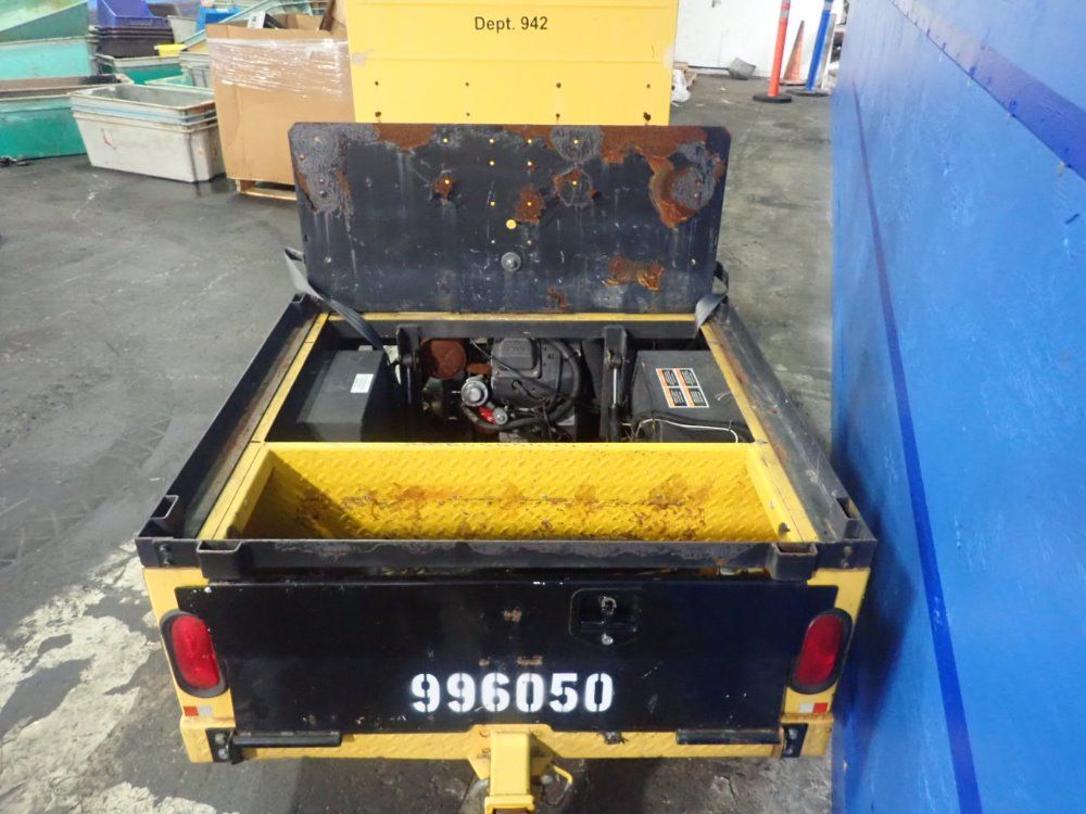 Taylor Dunn Electric Maintenance Vehicle