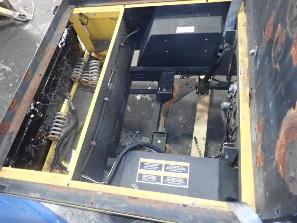 Taylor Dunn Electric Maintenance Vehicle