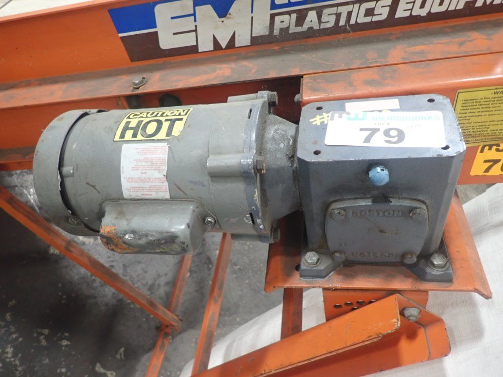 Emi Plastics Incline Belt Conveyor