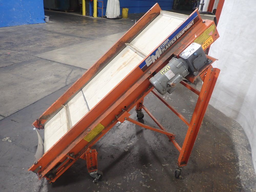 Emi Plastics Incline Belt Conveyor