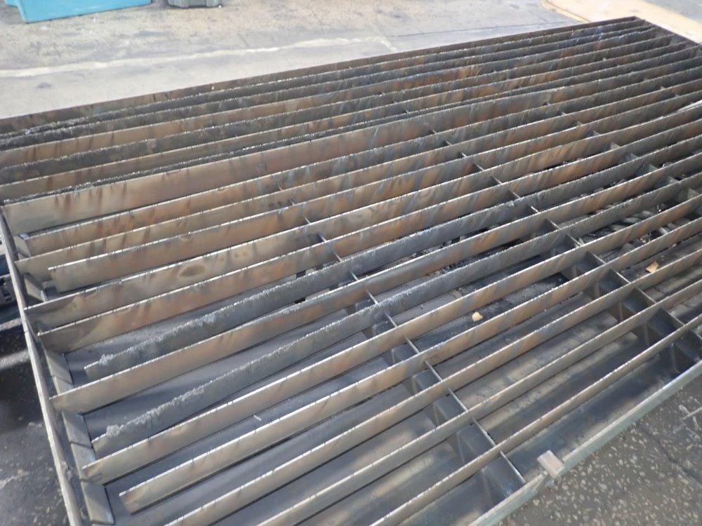 Lockformer Plasma Table