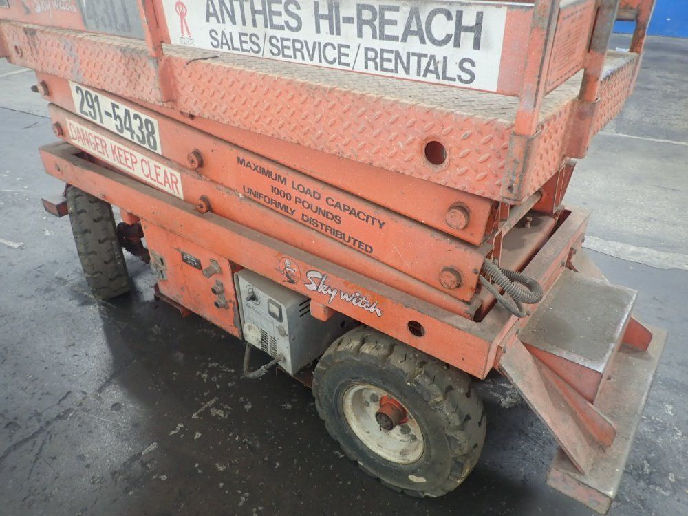 Sky Witch Platform Lift