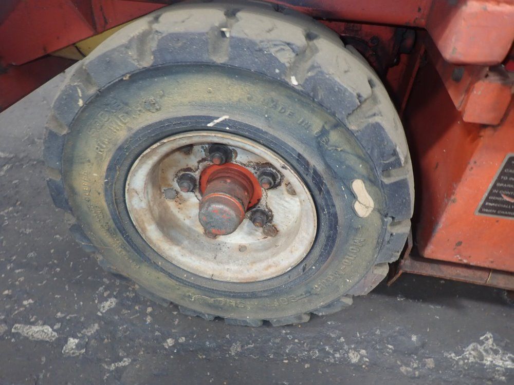 Sky Witch Platform Lift