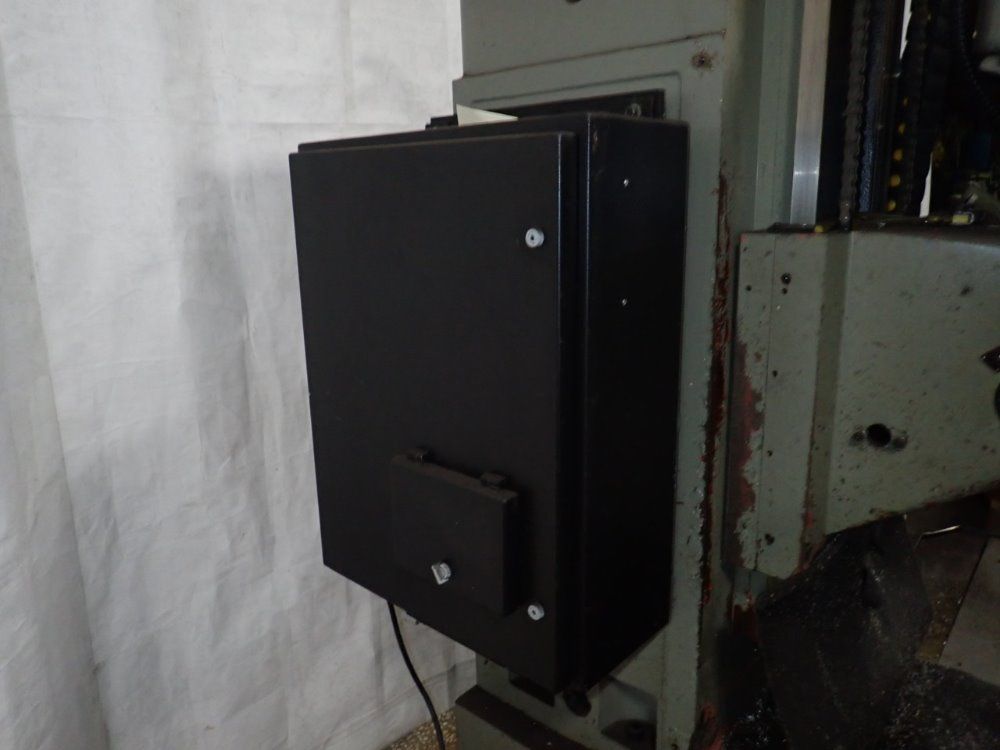 H.h. Roberts/top Well Cnc Vertical Mill