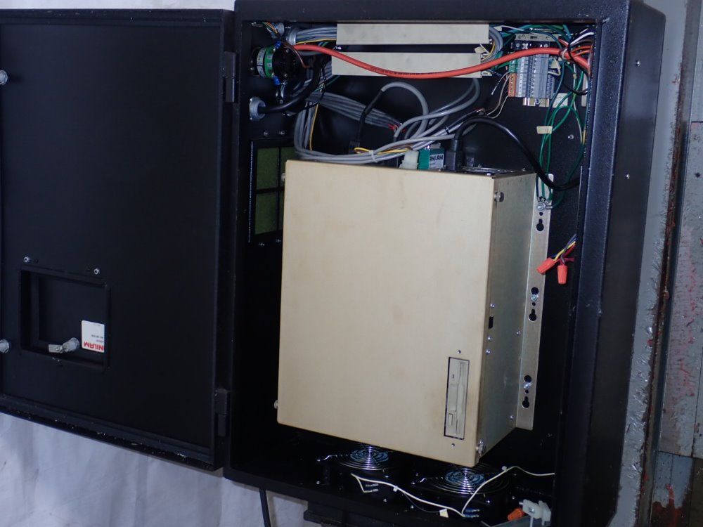 H.h. Roberts/top Well Cnc Vertical Mill