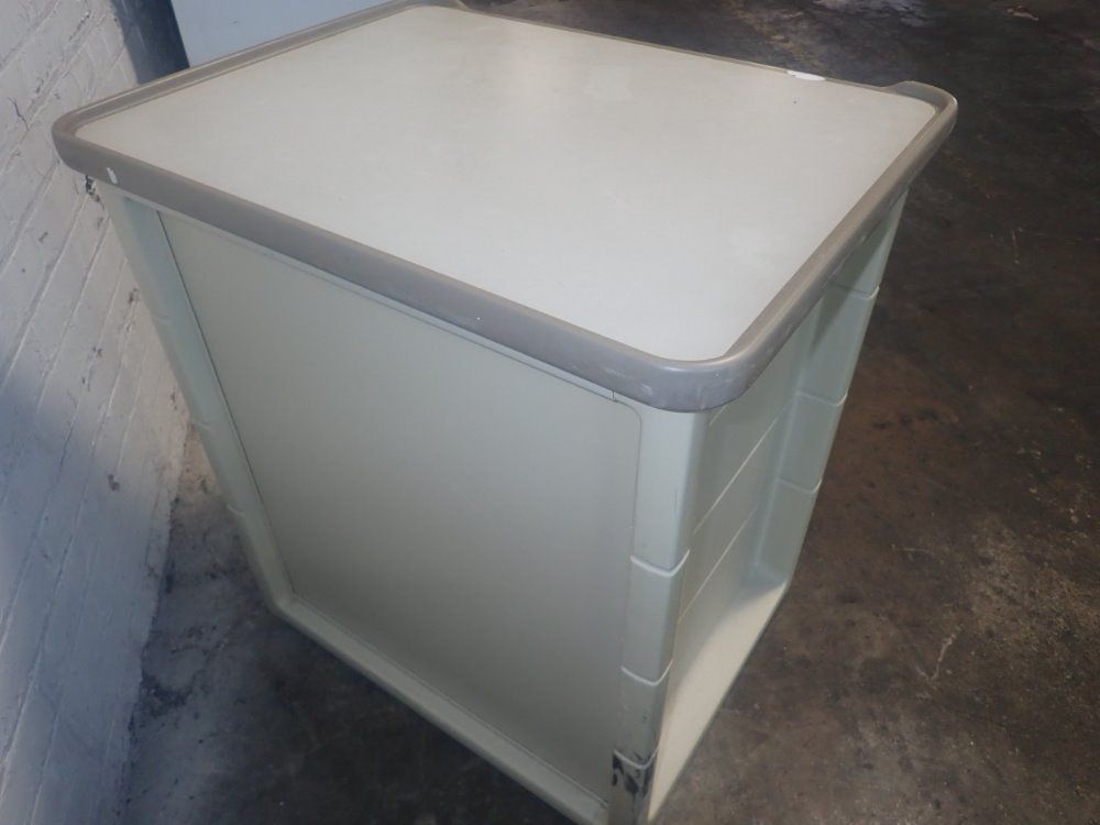 Milcare Storage Table