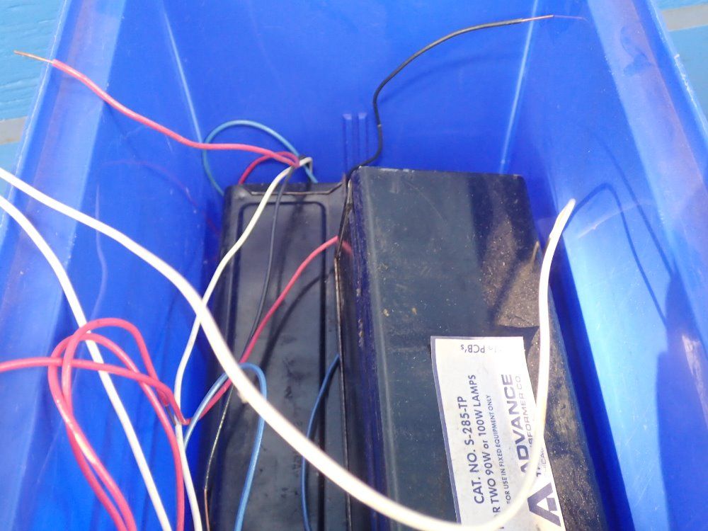 Advance Transformers Company Lampss