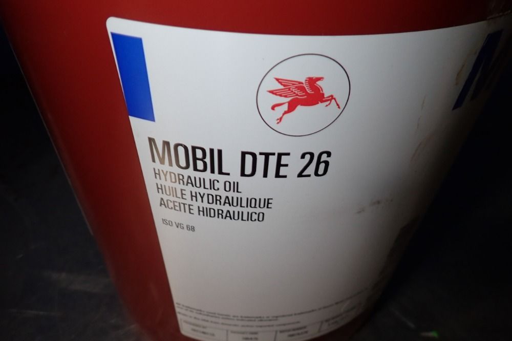 Mobil 1 Hydraulic Oil