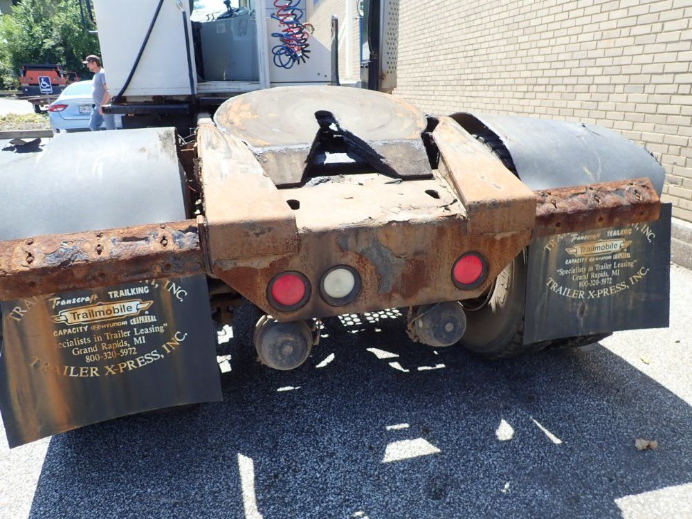 Kalmar Terminal Tractor/switch Truck - 4x2