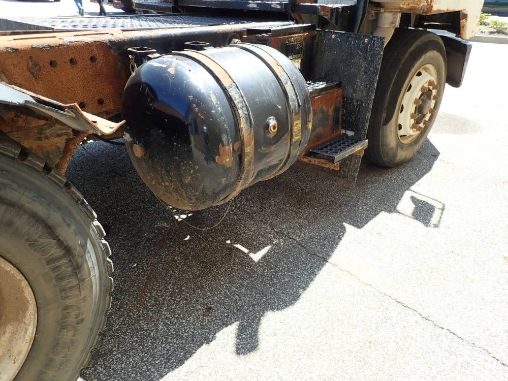 Kalmar Terminal Tractor/switch Truck - 4x2