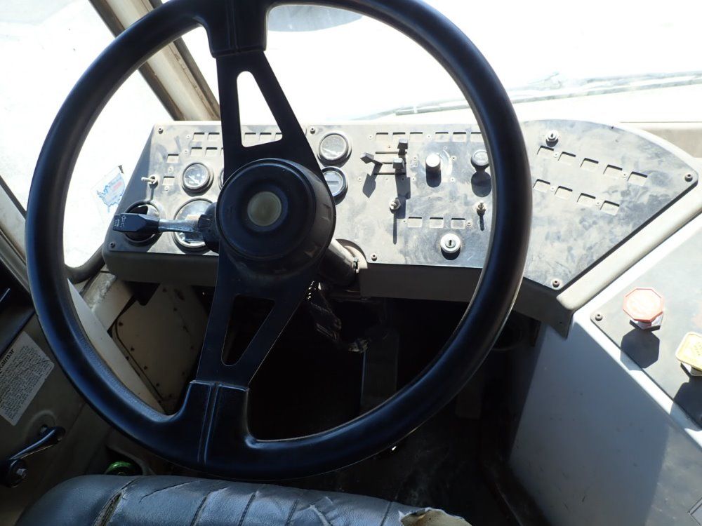 Kalmar Terminal Tractor/switch Truck - 4x2