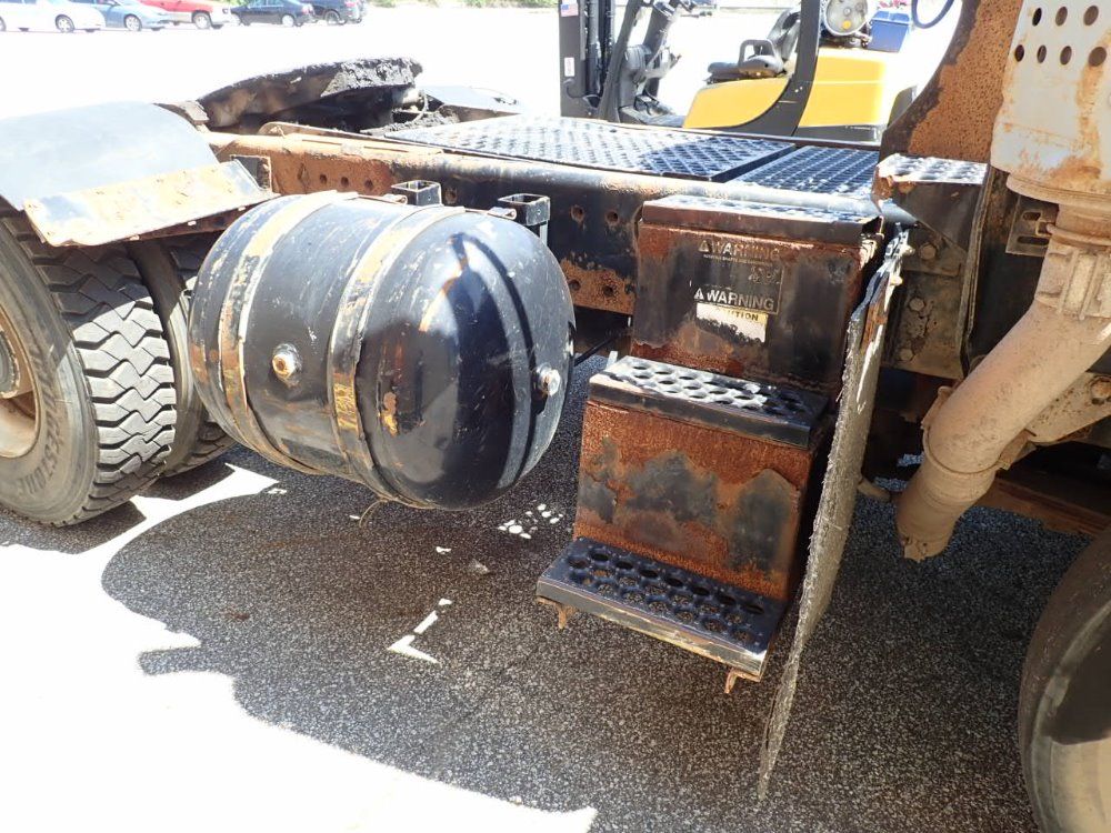 Kalmar Terminal Tractor/switch Truck - 4x2