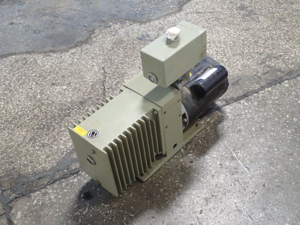 Pfeiffer Balzers Vacuum Pump