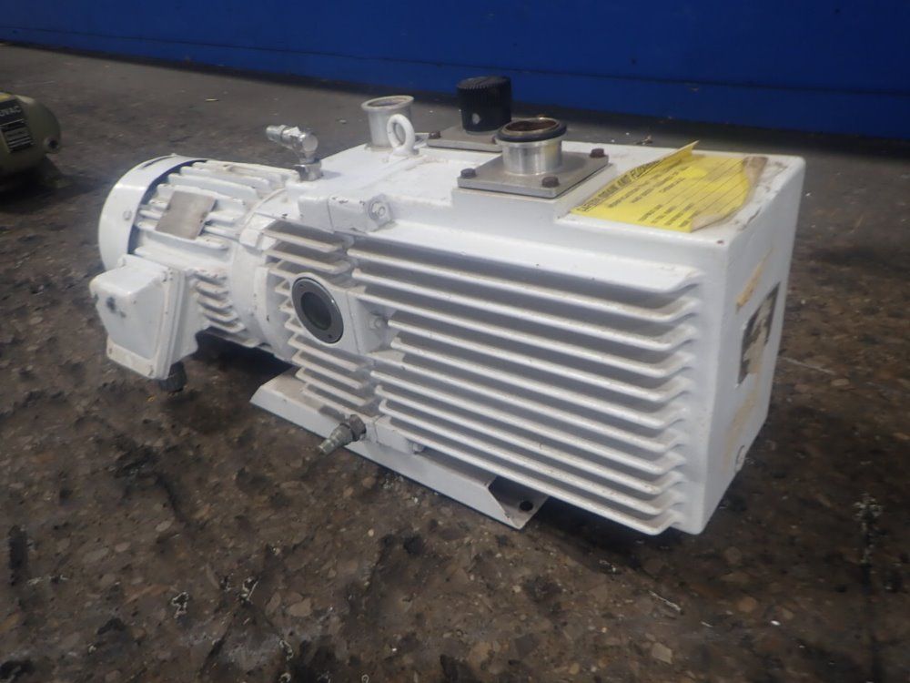 Leybold-heraeus Vacuum Pump