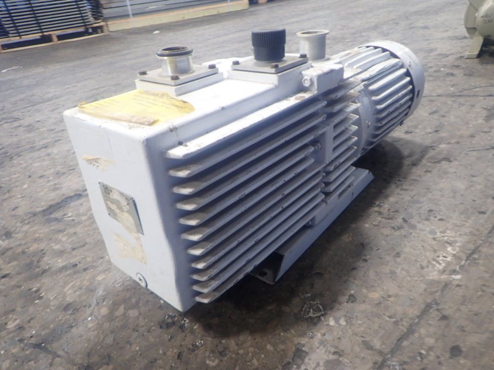 Leybold-heraeus Vacuum Pump