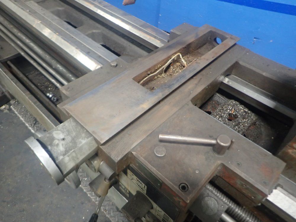 Victor Gap-bed Lathe