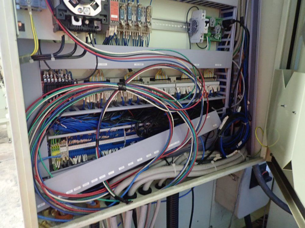 Almega Welding Robot