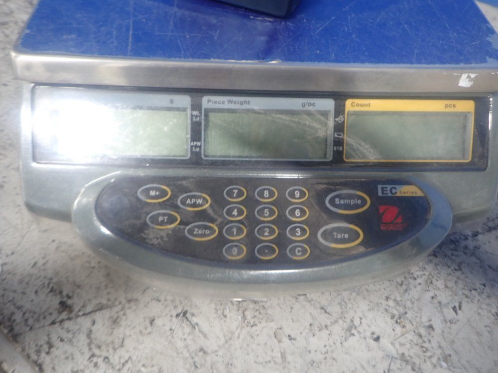 Ohaus Counting Scale