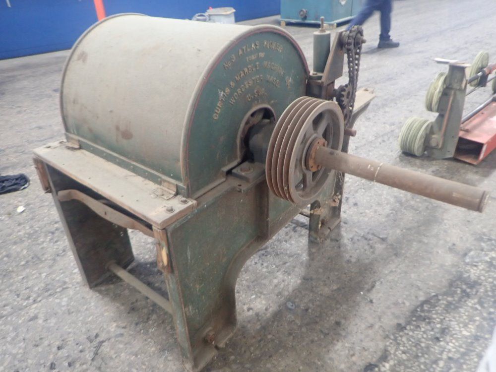 Curtis & Marble Machine Atlas Picker