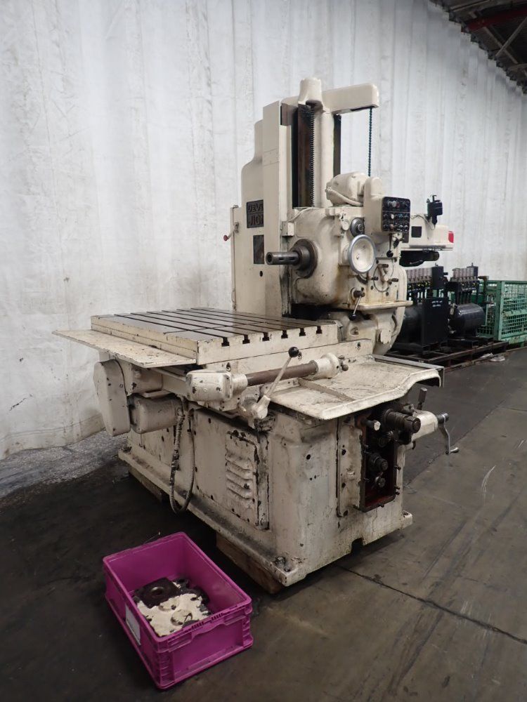 Devlieg 29 1/2" X 48" Horizontal Jig Mill