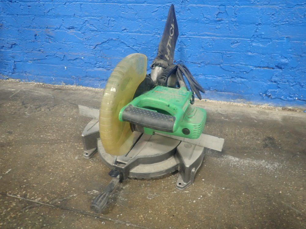 Hitachi Compound Miter Saw