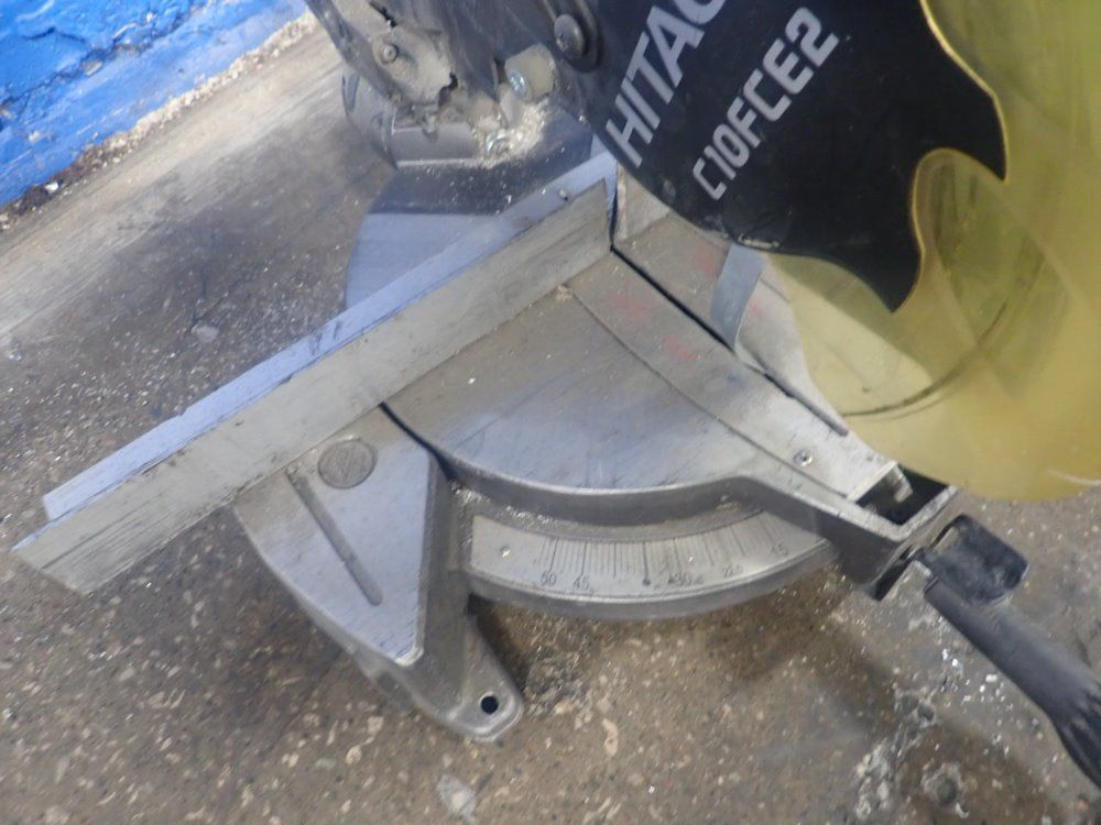 Hitachi Compound Miter Saw