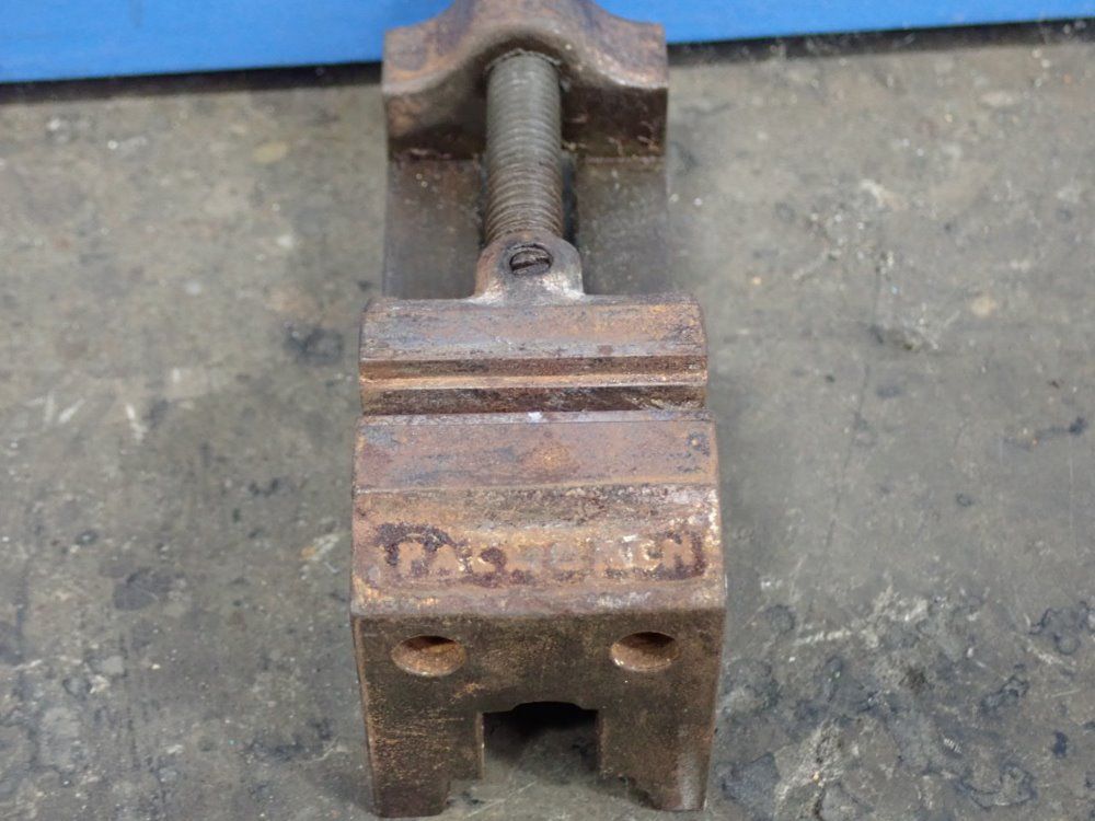 Palgren 1 1/2" Vise