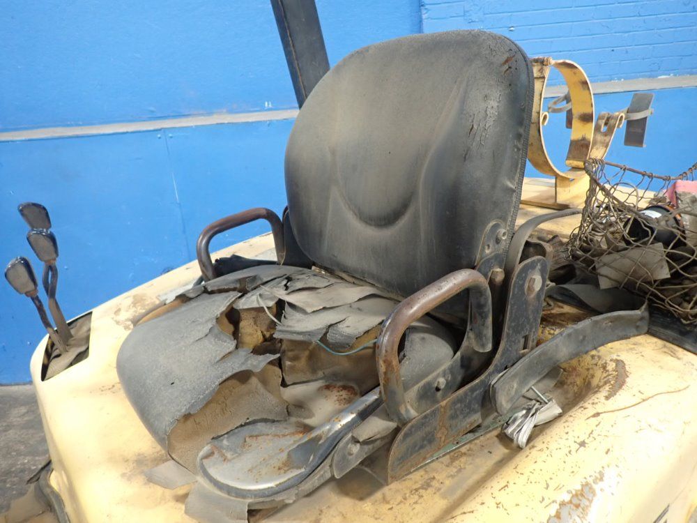 Daewoo 6000# G30e-3 Propane Forklift - G30e-3