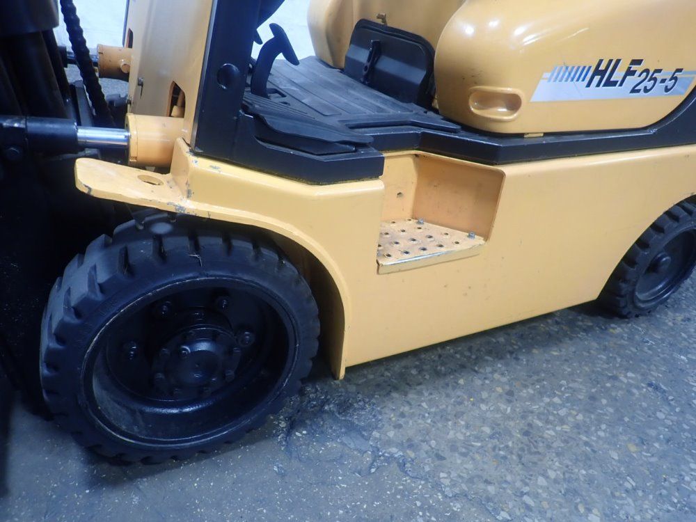 Hyundai Propane Forklift