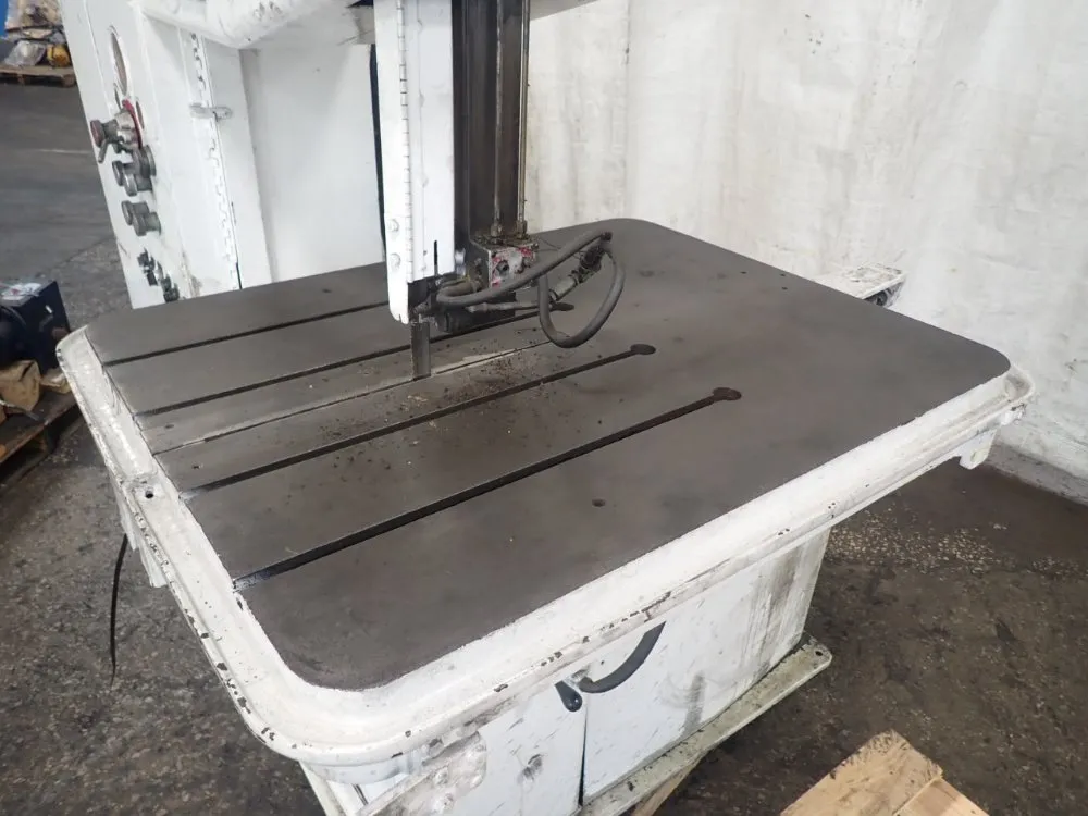 Doall 26" X 13" 41" X 32" Table 2613-3 Vertical Band Saw - 2613-3