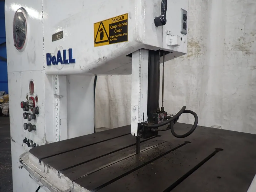 Doall 26" X 13" 41" X 32" Table 2613-3 Vertical Band Saw - 2613-3