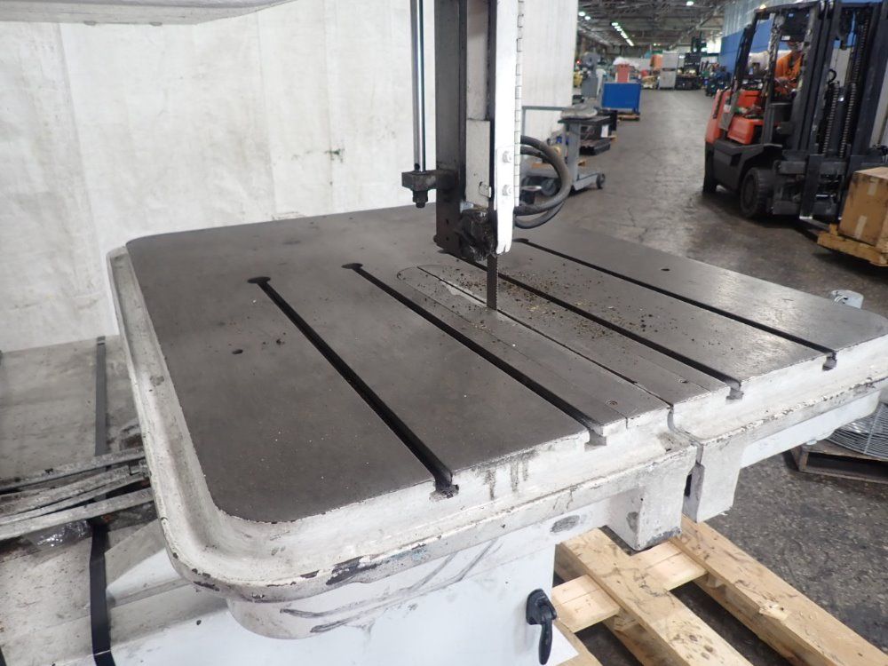 Doall 26" X 13" 41" X 32" Table 2613-3 Vertical Band Saw - 2613-3