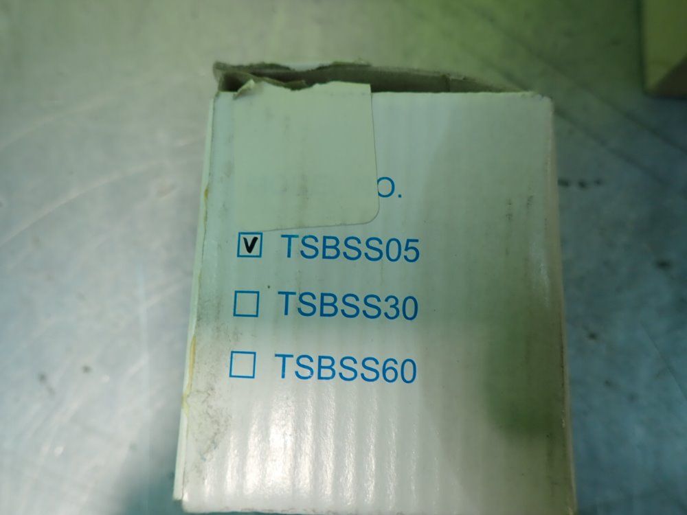 Omron 3 Pcs Omron E69-fca Mixed Lot Tsubaki Tsbss05 - E69-fca