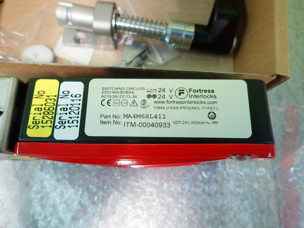 Fortress , Ma4m6sl411 Safety Switch Interlock - Ma4m6sl411