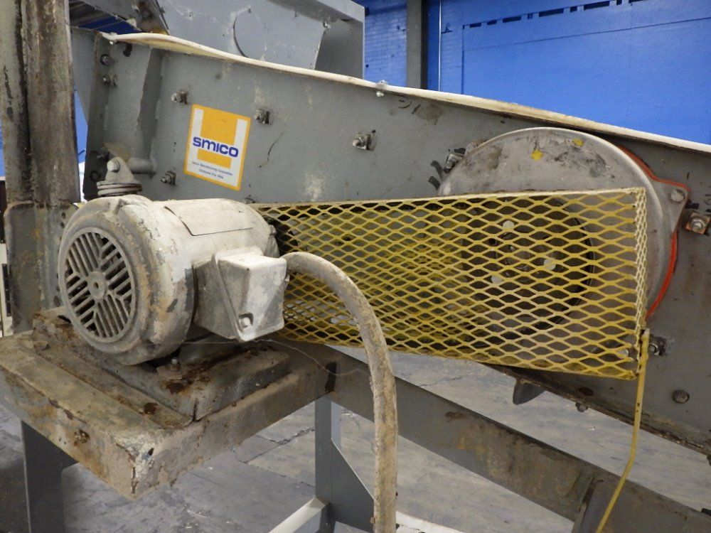 Smico 36" X 72" X 12" Vibratory Screen Conveyor