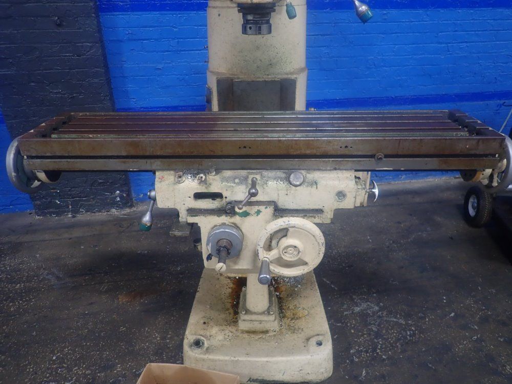 Cincinnati Tool Master Vertical Mill