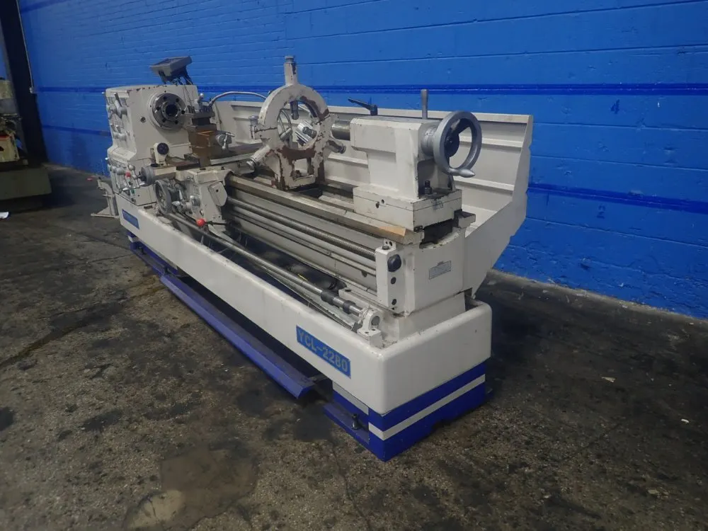 C.p. Tools/birmingham 24" X 77" Ycl-2280 Gap Bed Lathe - Ycl-2280