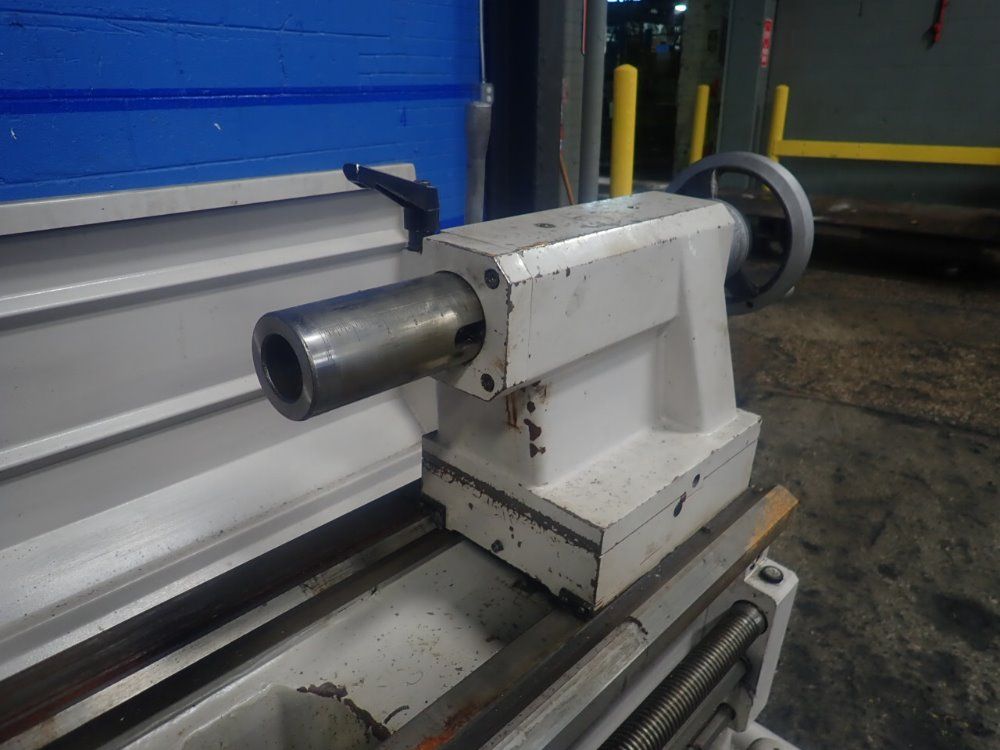 C.p. Tools/birmingham 24" X 77" Ycl-2280 Gap Bed Lathe - Ycl-2280