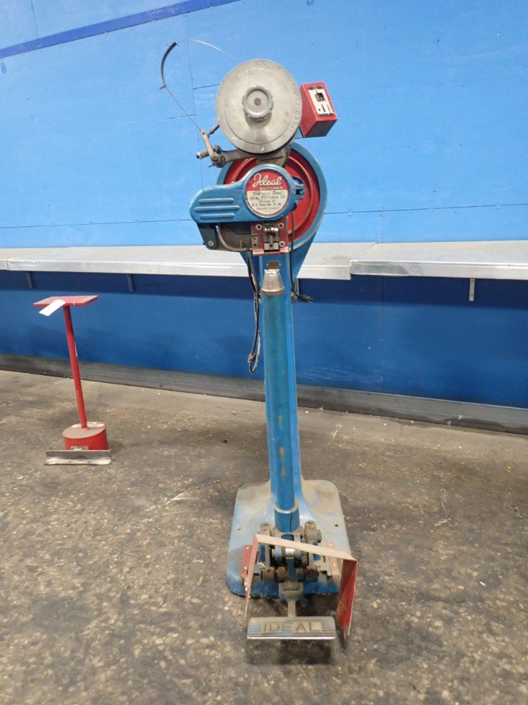 Ideal Stitcher Co. Wire Stitcher